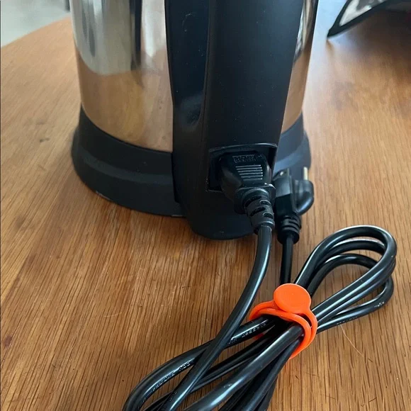 Black Electric Kettle - Picture 3 of 10